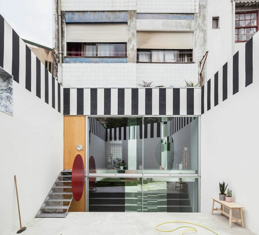 Read more about the article This 1960’s Shop in Porto is Transformed into a Snazzy Modern Apartment